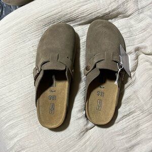 Brand New Taupe Birkenstock Clogs.